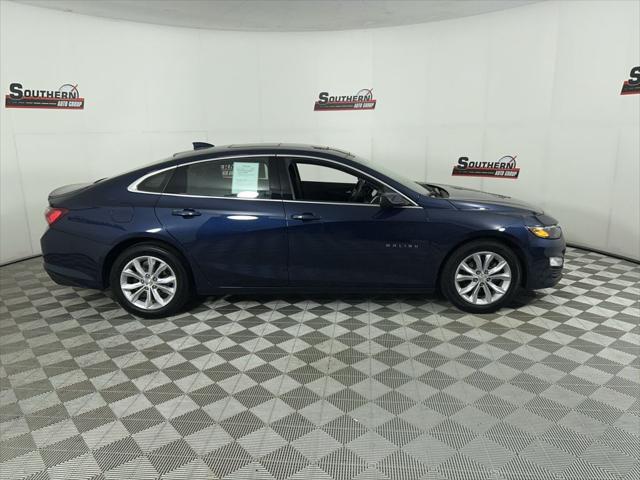 2022 Chevrolet Malibu FWD LT