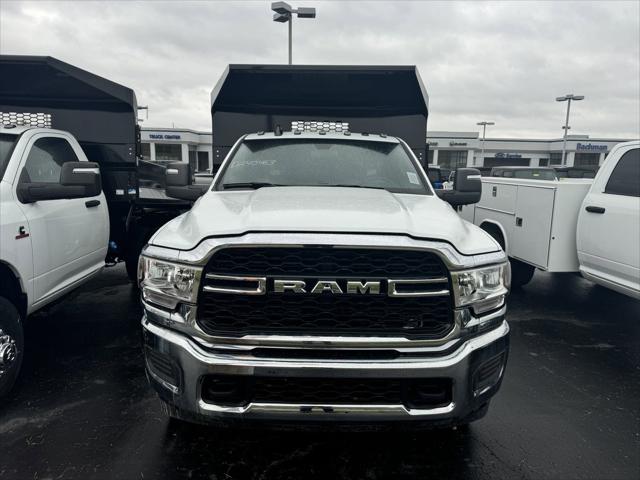 2024 RAM Ram 3500 Chassis Cab RAM 3500 TRADESMAN CHASSIS REGULAR CAB 4X4 60 CA 2024 RAM Ram 3500 Chassis Cab RAM 3500 TRADESMAN CHASSIS REGULAR CAB 4X4 60 CA