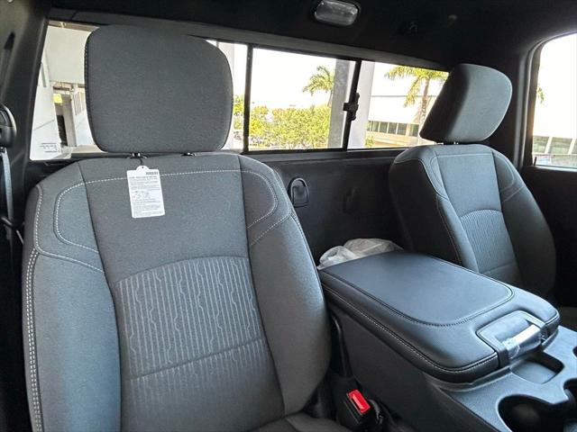2024 RAM Ram 3500 RAM 3500 TRADESMAN REGULAR CAB 4X4 8 BOX