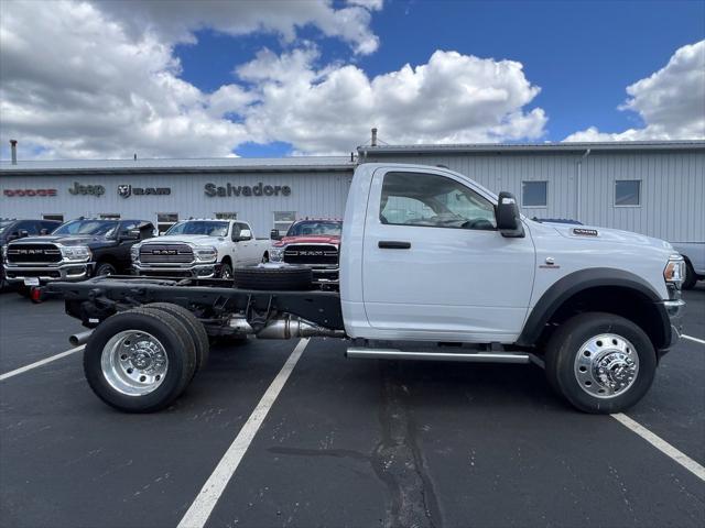 2024 RAM Ram 5500 Chassis Cab RAM 5500 TRADESMAN CHASSIS REGULAR CAB 4X4 60 CA