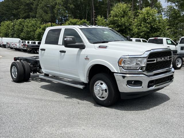 2024 RAM Ram 3500 Chassis Cab RAM 3500 TRADESMAN CREW CAB CHASSIS 4X4 60 CA