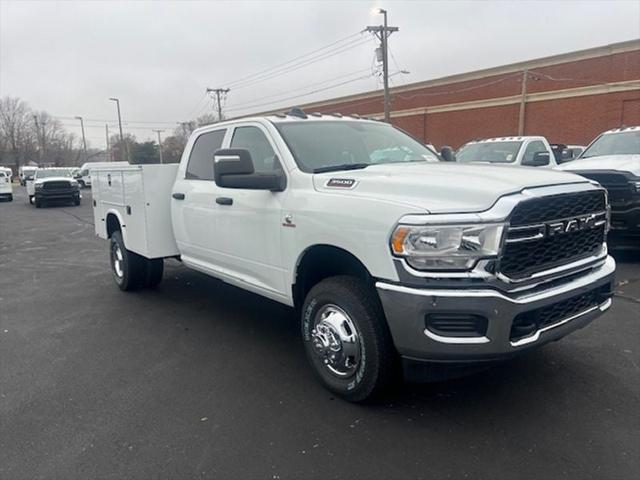 2024 RAM Ram 3500 RAM 3500 TRADESMAN CREW CAB 4X4 8 BOX