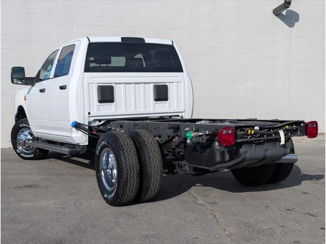 2024 RAM Ram 3500 Chassis Cab RAM 3500 TRADESMAN CREW CAB CHASSIS 4X4 60 CA