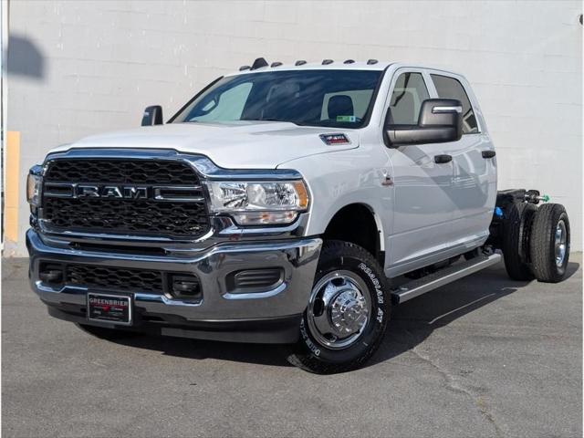 2024 RAM Ram 3500 Chassis Cab RAM 3500 TRADESMAN CREW CAB CHASSIS 4X4 60 CA