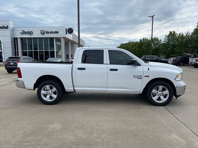 2024 RAM Ram 1500 Classic RAM 1500 CLASSIC TRADESMAN CREW CAB 4X4 57 BOX