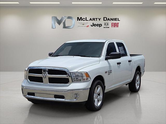 2024 RAM Ram 1500 Classic RAM 1500 CLASSIC TRADESMAN CREW CAB 4X4 57 BOX