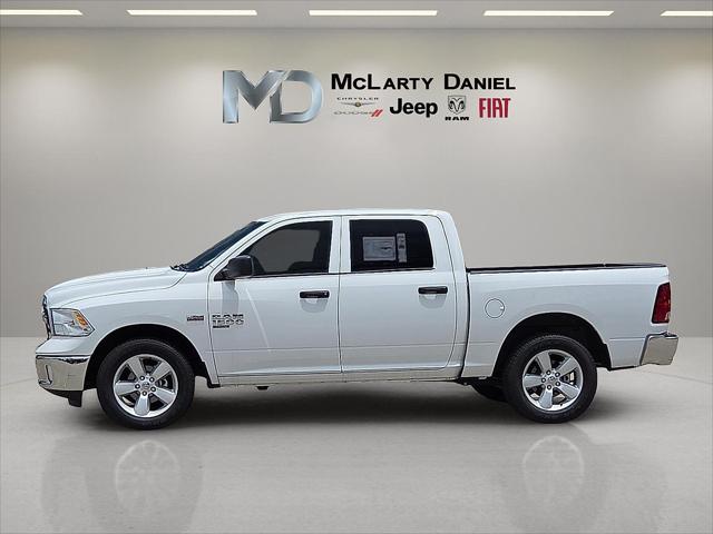 2024 RAM Ram 1500 Classic RAM 1500 CLASSIC TRADESMAN CREW CAB 4X4 57 BOX