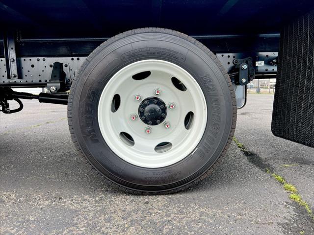 2024 Chevrolet 5500XD LCF Base