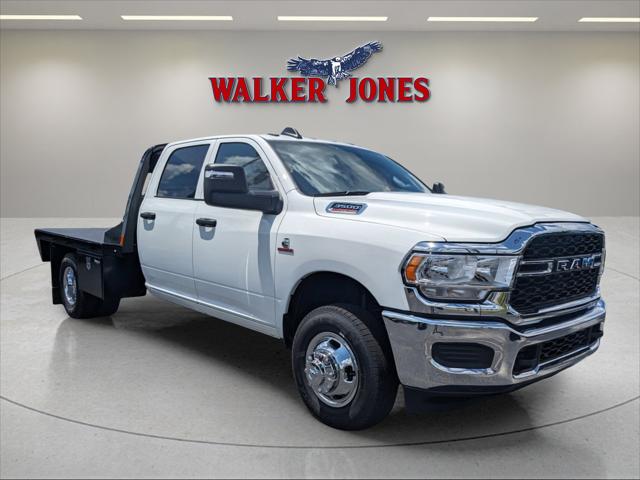 2024 RAM Ram 3500 Chassis Cab RAM 3500 TRADESMAN CREW CAB CHASSIS 4X4 60 CA