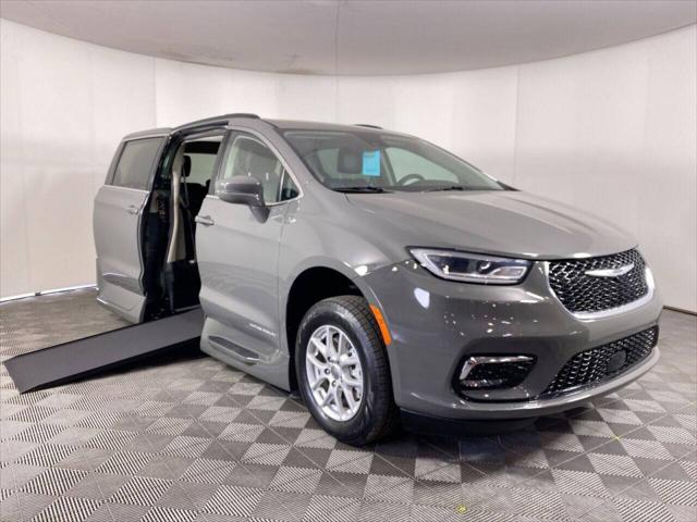 2022 Chrysler Pacifica Touring L for sale in Phoenix, AZ