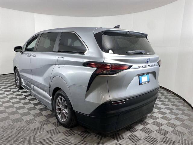 2021 Toyota Sienna XLE