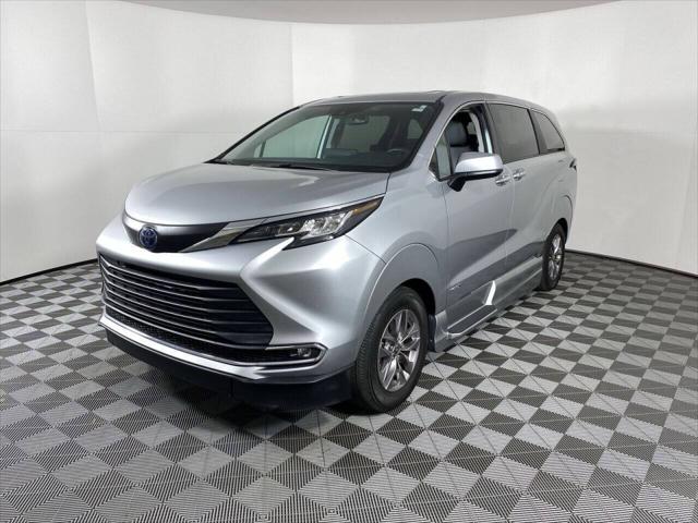 2021 Toyota Sienna XLE