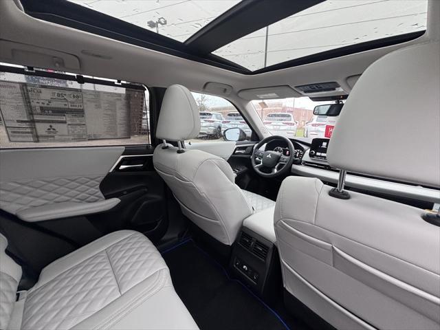 2024 Mitsubishi Outlander PHEV SEL Platinum Edition