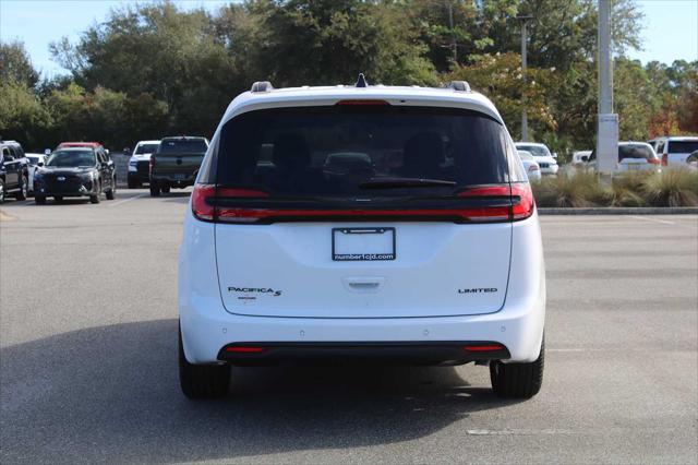 2024 Chrysler Pacifica PACIFICA LIMITED