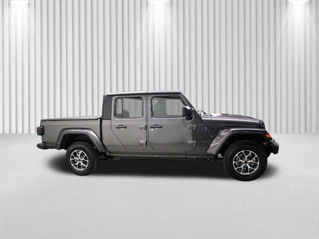 2024 Jeep Gladiator GLADIATOR SPORT S 4X4