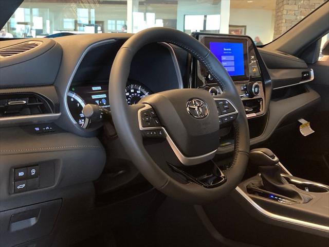 2024 Toyota Highlander XSE
