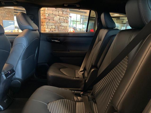 2024 Toyota Highlander XSE