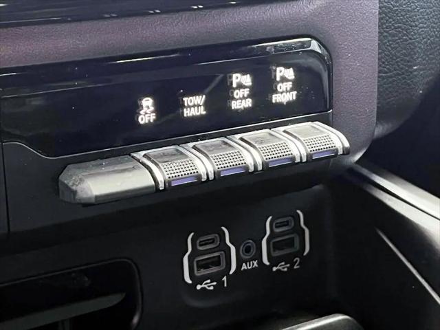 2022 Ram 1500 Big Horn Crew Cab 4x4 5'7" Box