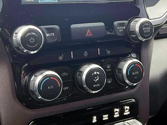 2022 Ram 1500 Big Horn Crew Cab 4x4 5'7" Box