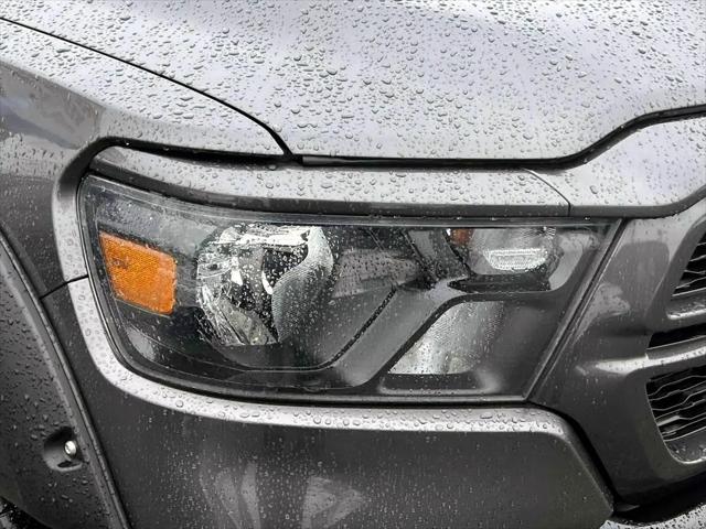 2022 Ram 1500 Big Horn Crew Cab 4x4 5'7" Box