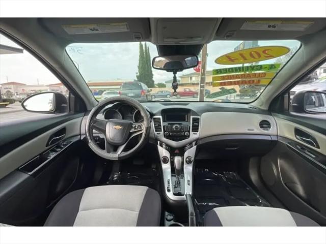 2014 Chevrolet Cruze LS Auto