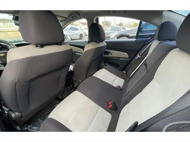2014 Chevrolet Cruze LS Auto