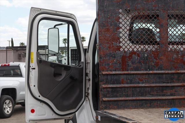 2019 Freightliner M2 106