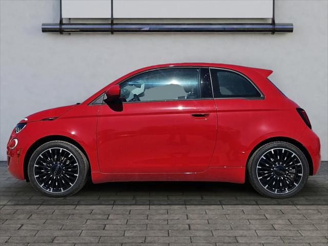 2024 Fiat FIAT 500e 500e INSPI(RED)