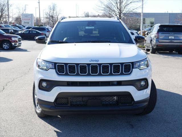 2024 Jeep Compass COMPASS LATITUDE 4X4