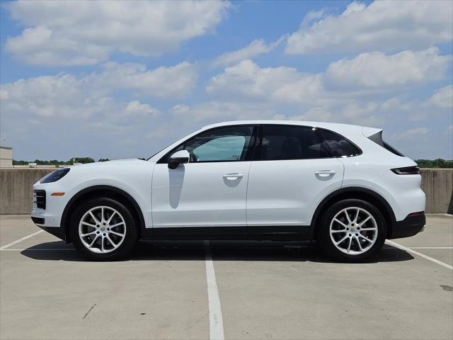 2024 Porsche Cayenne Standard