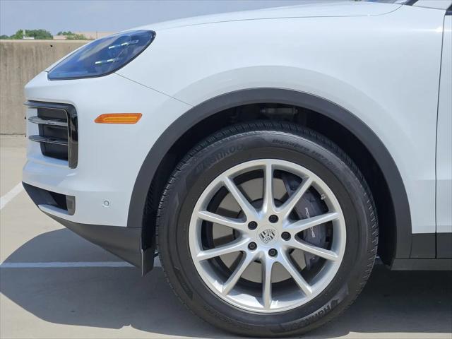 2024 Porsche Cayenne Standard