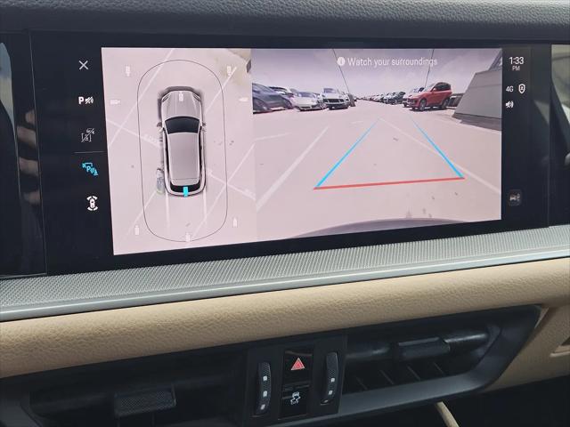 2024 Porsche Cayenne Standard