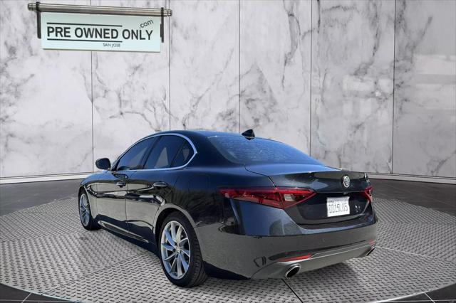 2017 Alfa Romeo Giulia RWD