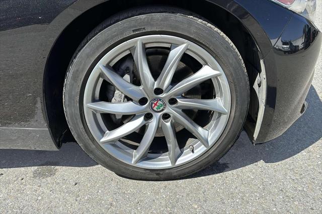 2017 Alfa Romeo Giulia RWD