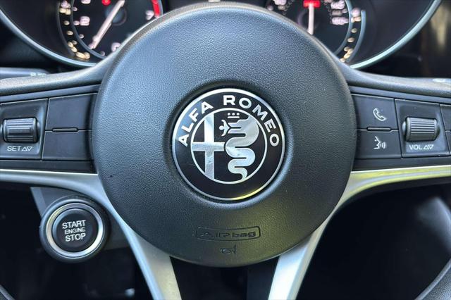 2017 Alfa Romeo Giulia RWD