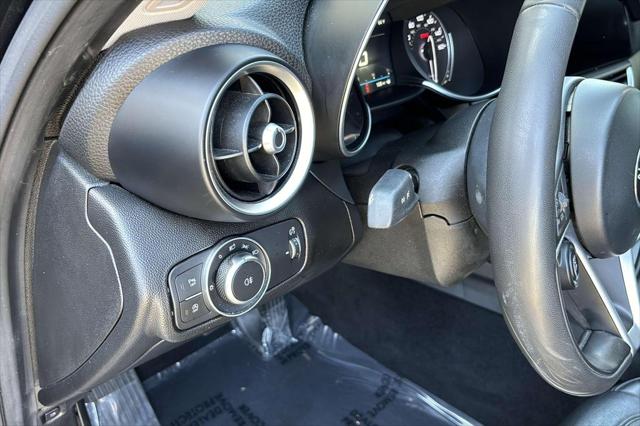 2017 Alfa Romeo Giulia RWD