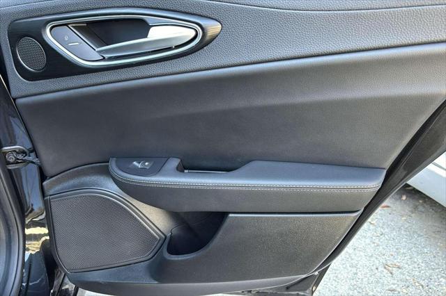 2017 Alfa Romeo Giulia RWD