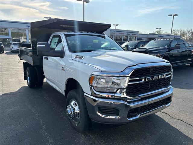 2024 RAM Ram 3500 Chassis Cab RAM 3500 TRADESMAN CHASSIS REGULAR CAB 4X4 60 CA 2024 RAM Ram 3500 Chassis Cab RAM 3500 TRADESMAN CHASSIS REGULAR CAB 4X4 60 CA