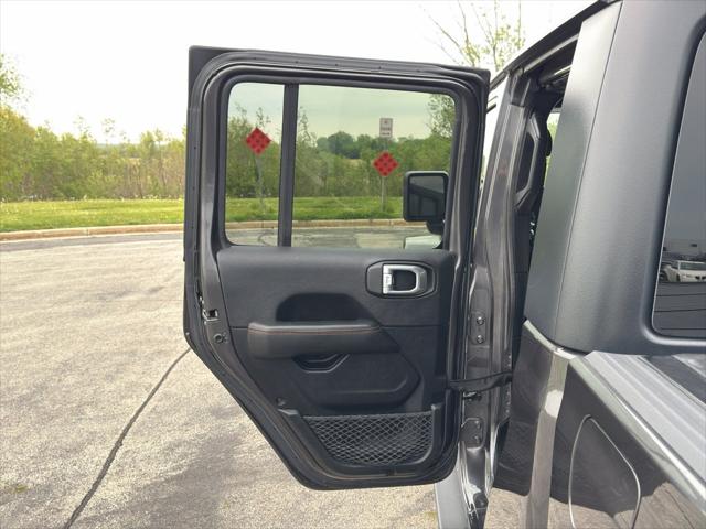 2021 Jeep Gladiator Sport