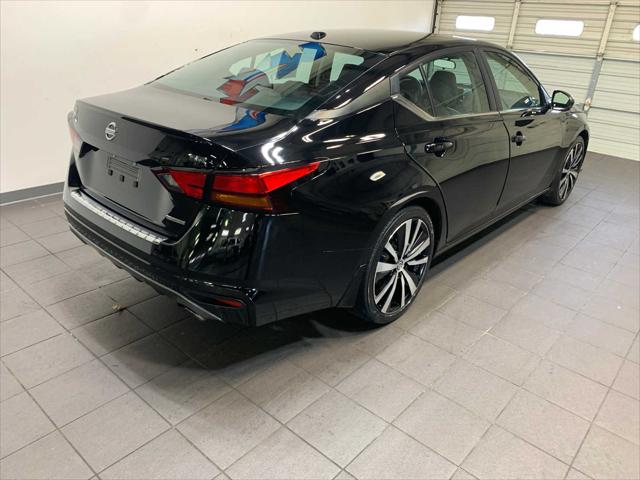 2022 Nissan Altima SR VC-Turbo FWD