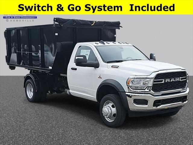 2024 RAM Ram 5500 Chassis Cab RAM 5500 TRADESMAN CHASSIS REGULAR CAB 4X4 84 CA 2024 RAM Ram 5500 Chassis Cab RAM 5500 TRADESMAN CHASSIS REGULAR CAB 4X4 84 CA