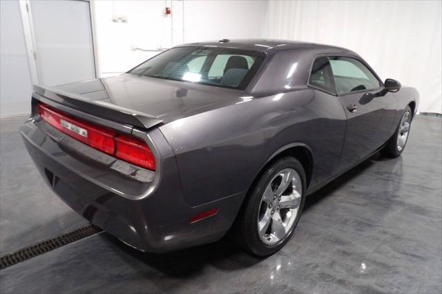 2013 Dodge Challenger SXT