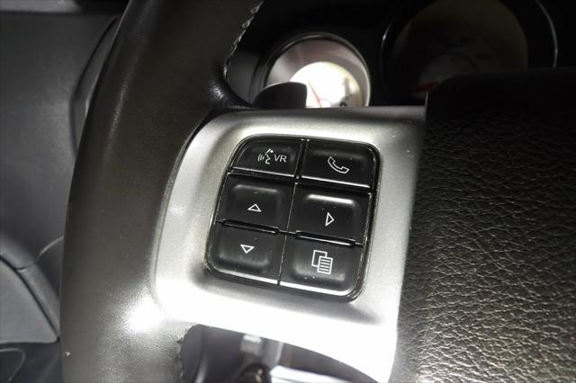 2013 Dodge Challenger SXT