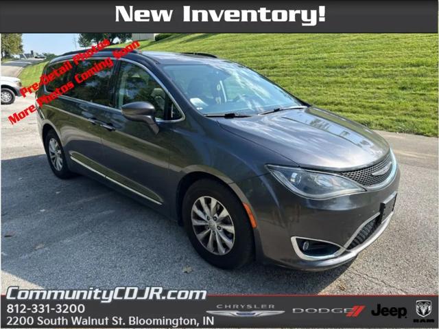 2017 Chrysler Pacifica Touring-L for sale in Bloomington, IN