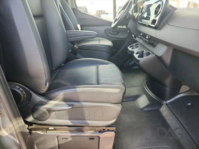2022 Mercedes-Benz Sprinter 4500 High Roof V6