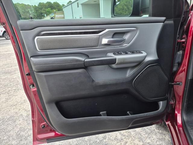 2020 Ram 1500 Big Horn Crew Cab 4x4 5'7" Box