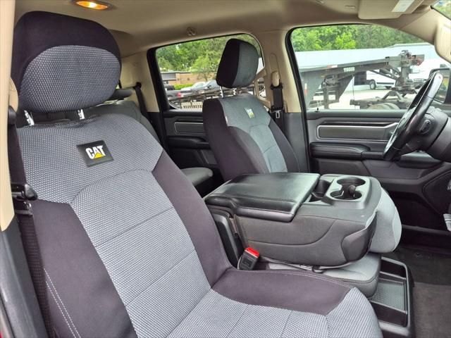 2020 Ram 1500 Big Horn Crew Cab 4x4 5'7" Box