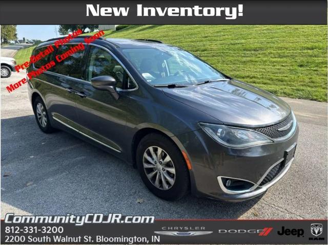 2017 Chrysler Pacifica Touring-L for sale in Bloomington, IN