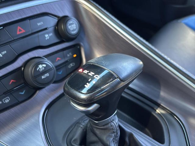 2015 Dodge Challenger R/T Shaker