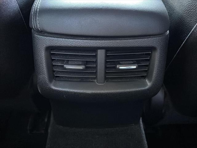 2015 Dodge Challenger R/T Shaker